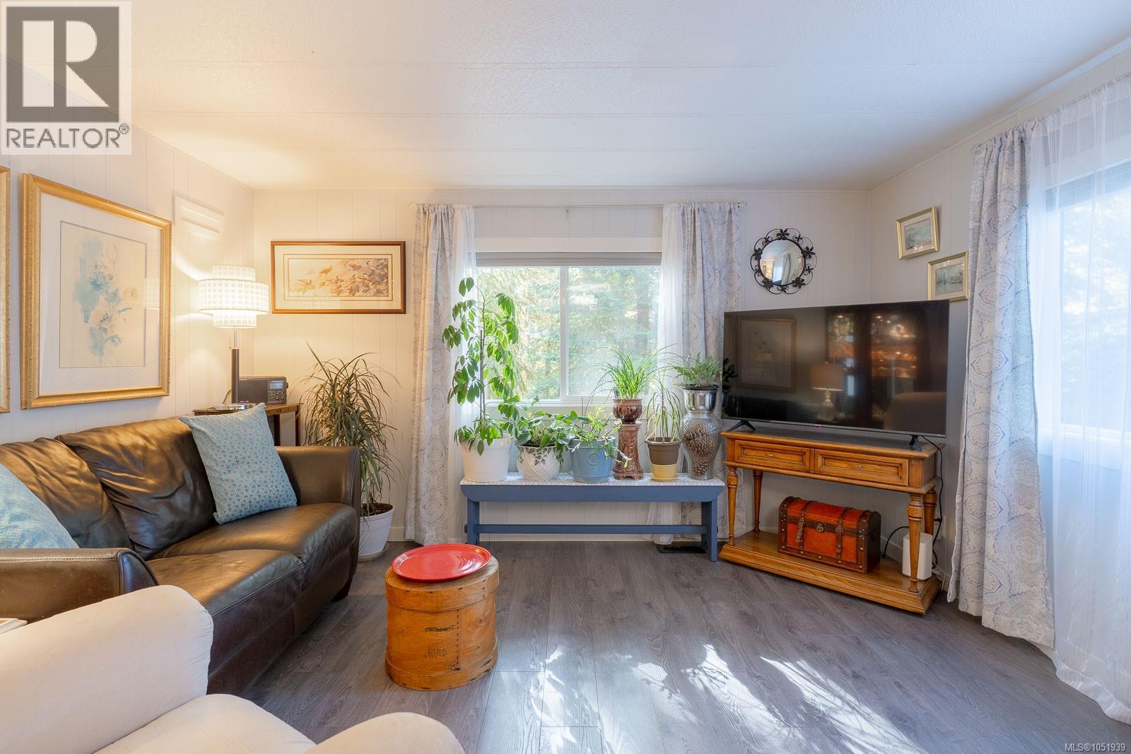 #2 3258 Alberni Hwy - 2