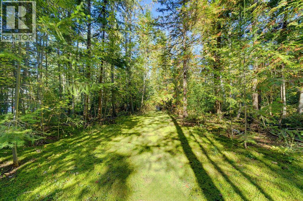 686 Swanbeach Road - 45