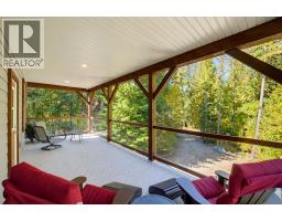 686 Swanbeach Road, Swansea Point, BC V0E2K2 Photo 27