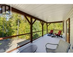 686 Swanbeach Road, Swansea Point, BC V0E2K2 Photo 28