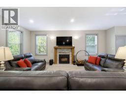 686 Swanbeach Road, Swansea Point, BC V0E2K2 Photo 19