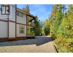 686 Swanbeach Road, Swansea Point, BC V0E2K2 Photo 39