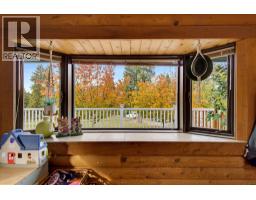 Living room - 4148 Dixon Mountain Road, Barriere, BC V0E1E0 Photo 9
