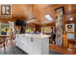 4148 Dixon Mountain Road, Barriere, BC V0E1E0 Photo 15