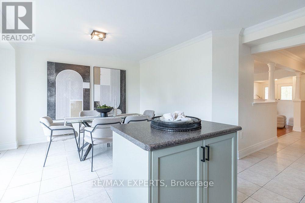 104 ECHO RIDGE CRESCENT - 16