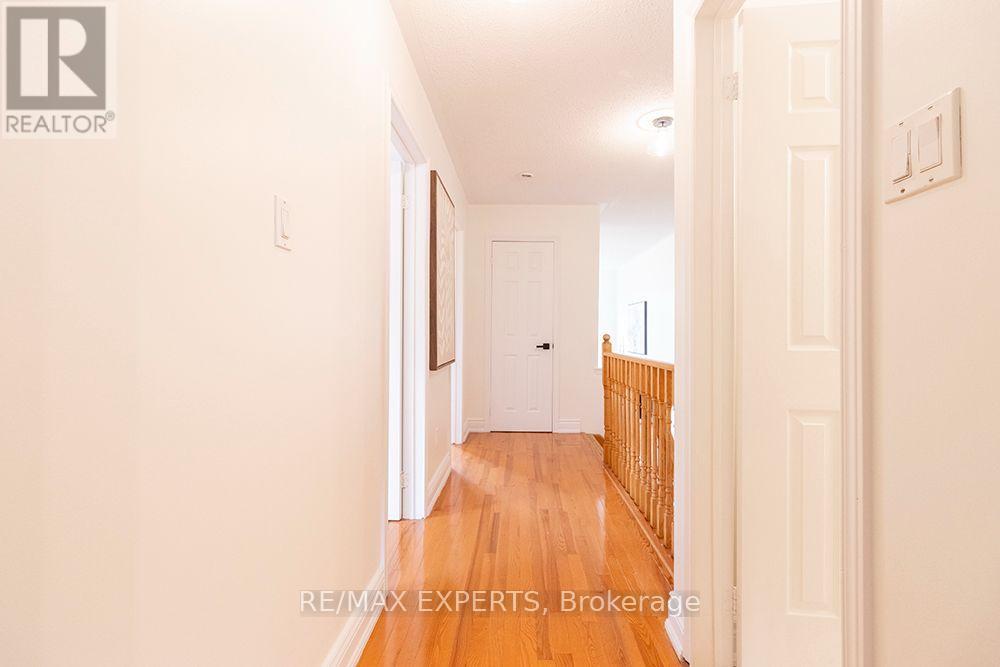104 Echo Ridge Crescent, Vaughan, ON photo 32