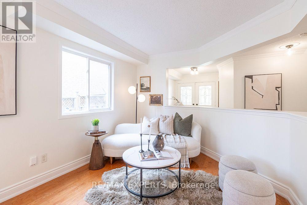 104 ECHO RIDGE CRESCENT - 7