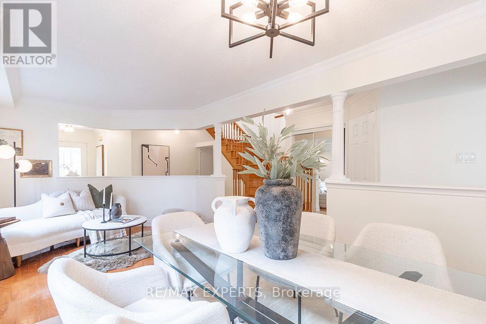104 ECHO RIDGE CRESCENT - 9