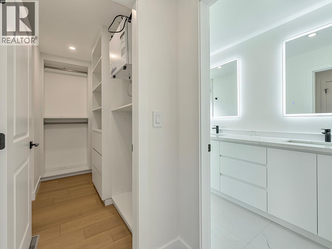 2 5337 ELSOM AVENUE, Burnaby - Image 1