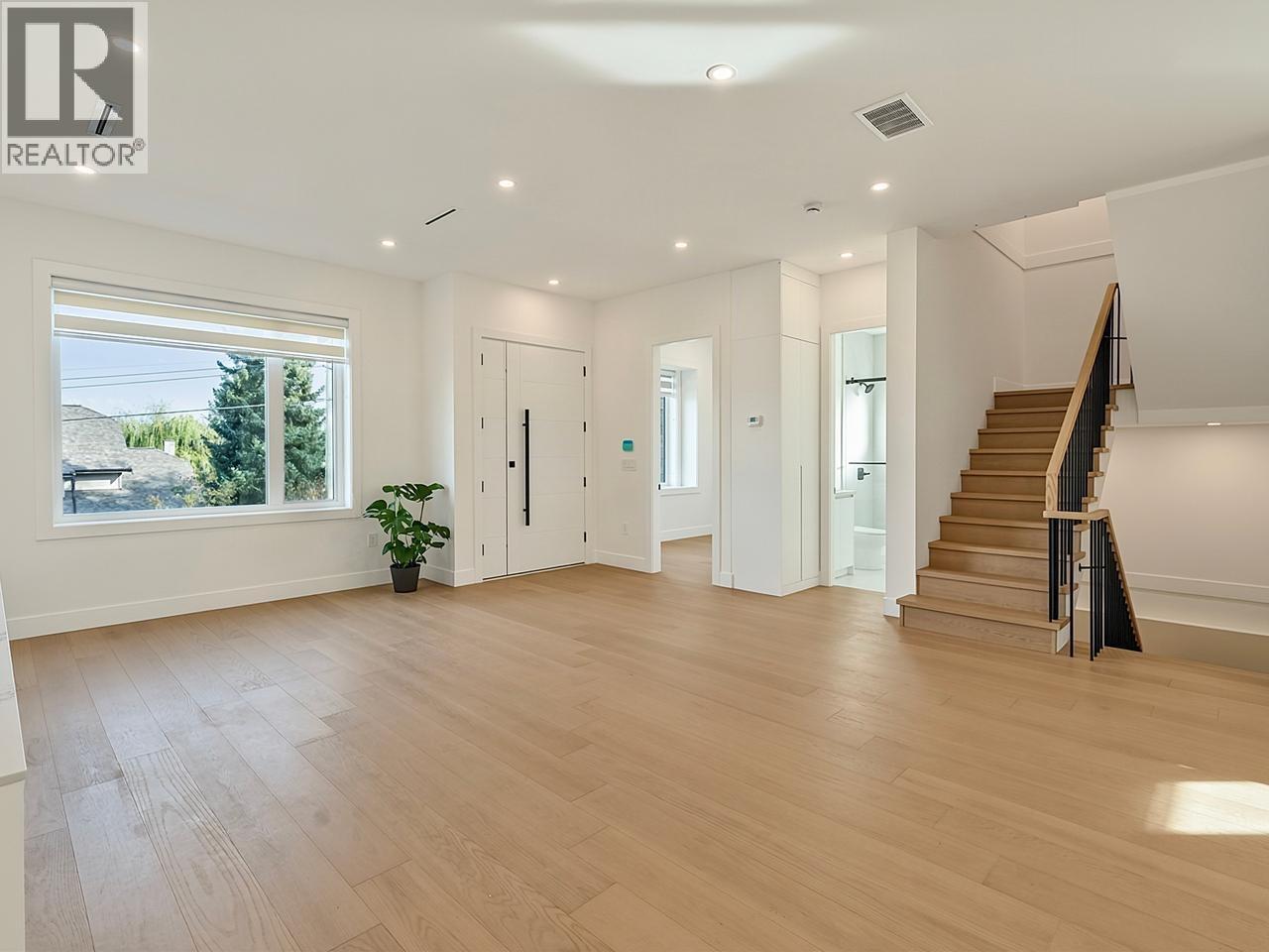 2 5337 ELSOM AVENUE, Burnaby British Columbia