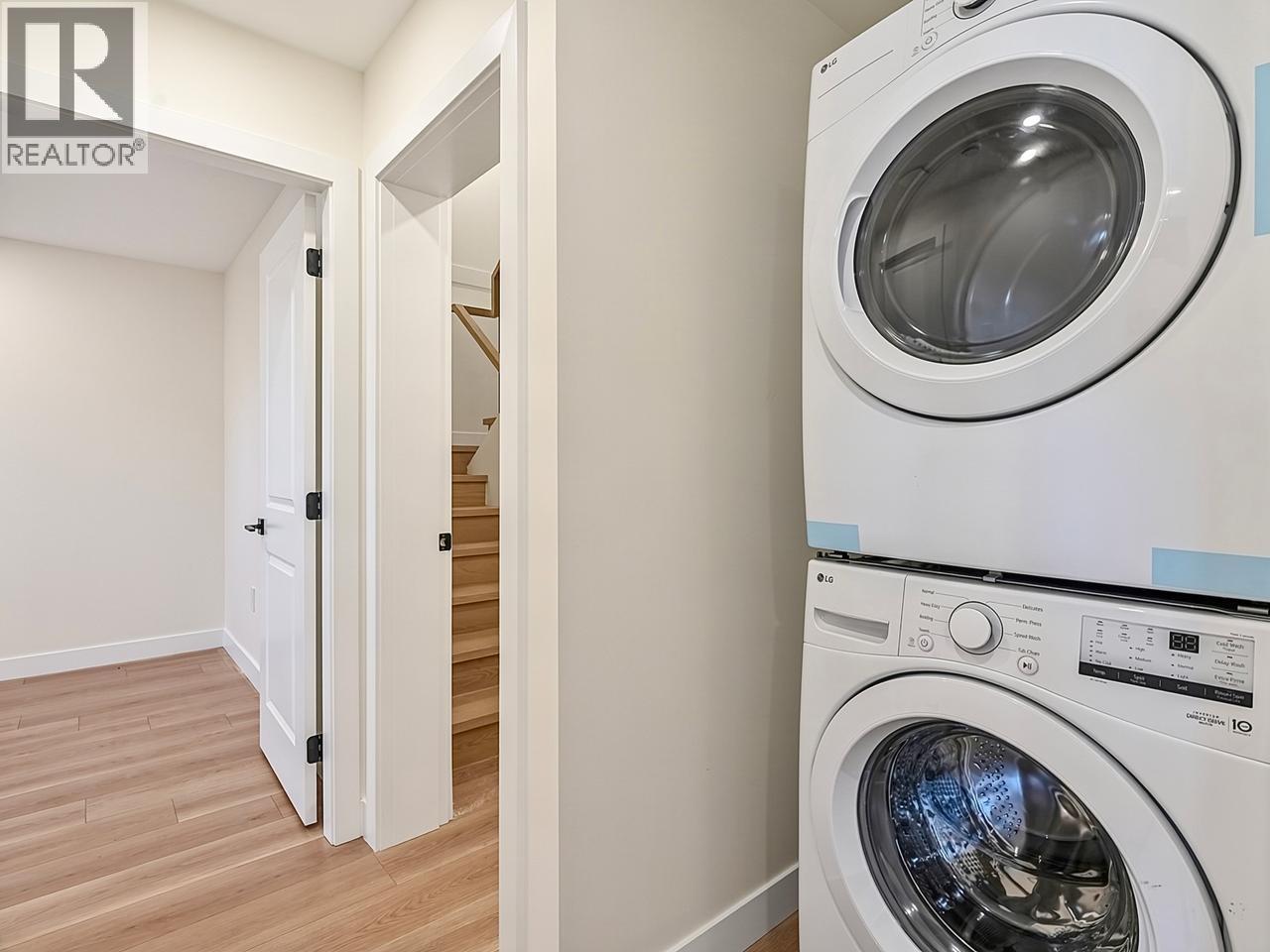 2 5337 ELSOM AVENUE, Burnaby - Image 1