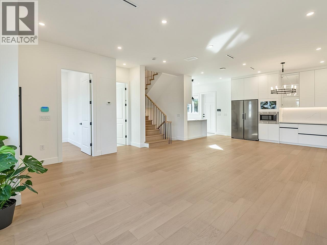 2 5337 ELSOM AVENUE, Burnaby - Image 1