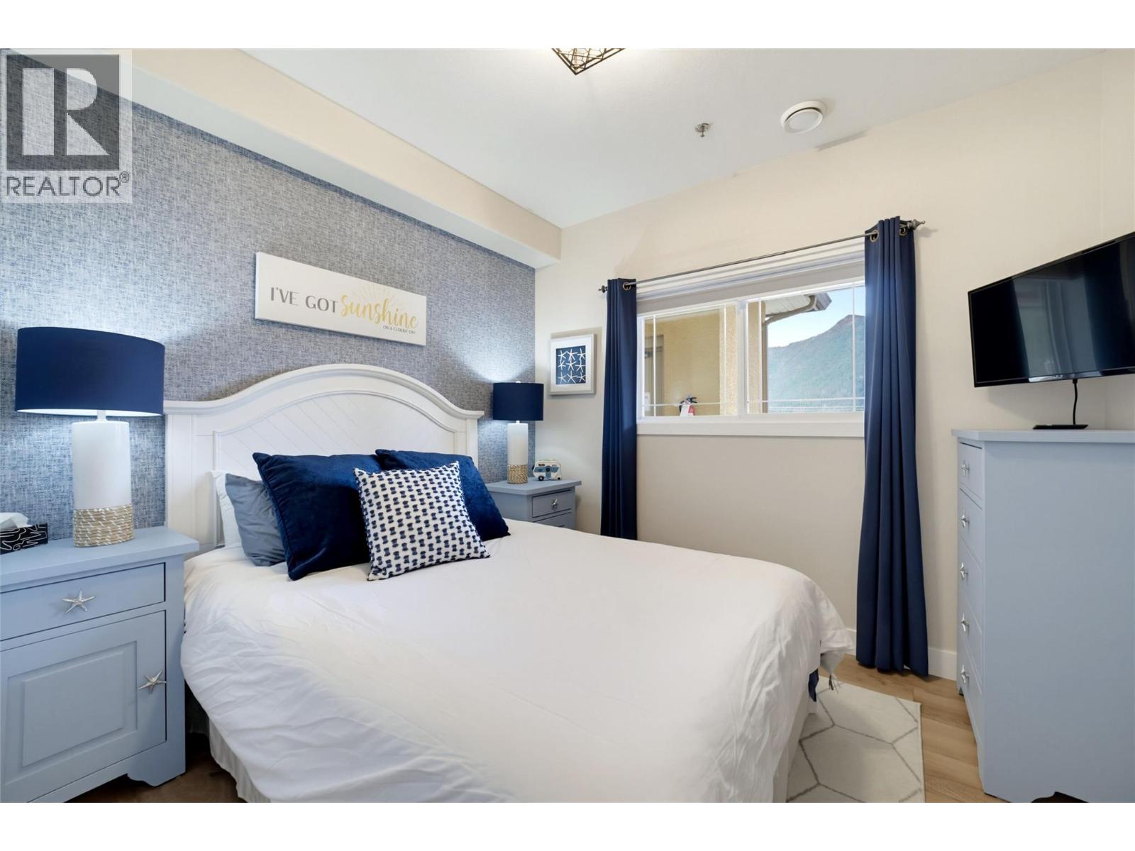 28 714 Riverside Avenue, Sicamous