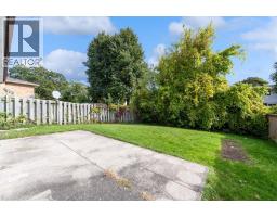 16 Crystal Court, Cambridge, ON N1R7T2 Photo 24