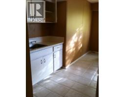 733 44 Avenue NW - photo 13