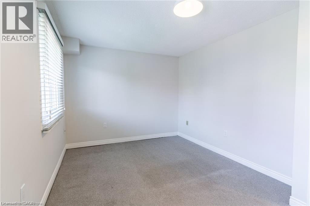 563 James Street North — photo 12