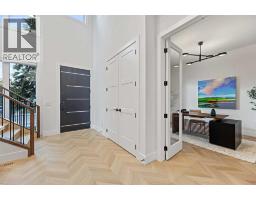 Living room - 2618 26 Street Sw, Calgary, AB T3E2A9 Photo 6