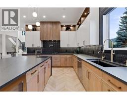 Bedroom - 2618 26 Street Sw, Calgary, AB T3E2A9 Photo 15