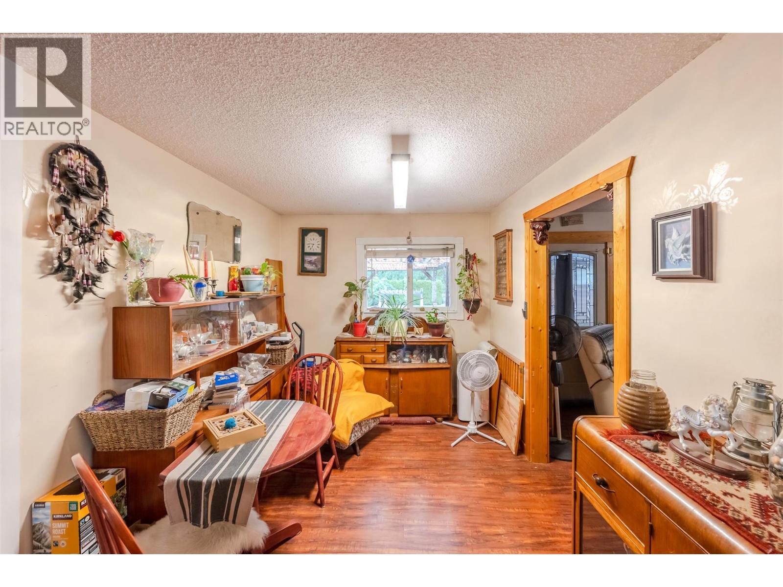 5467 Sawmill Road, Oliver