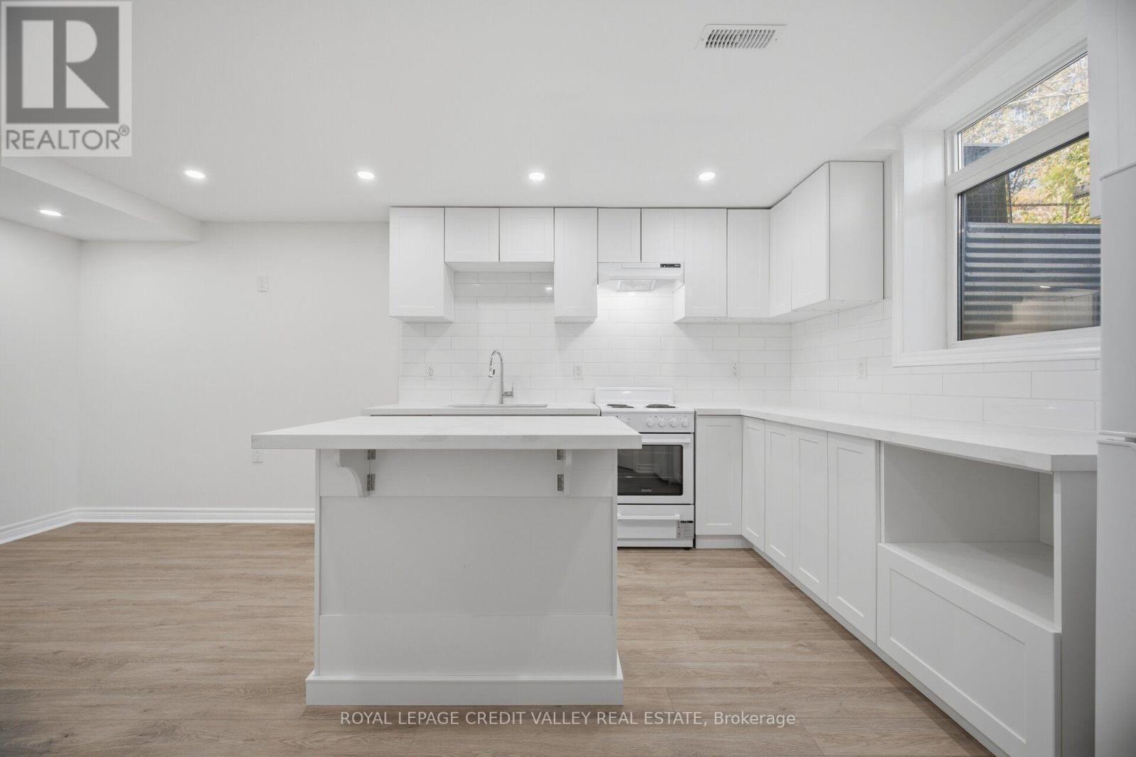37 RODGERS ROAD - 40