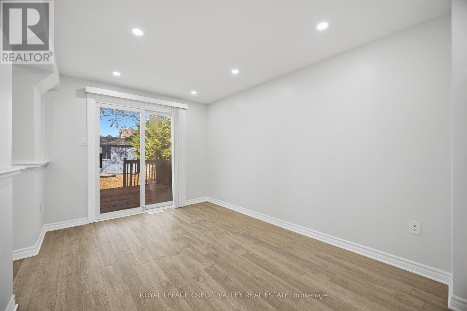 37 RODGERS ROAD - 9