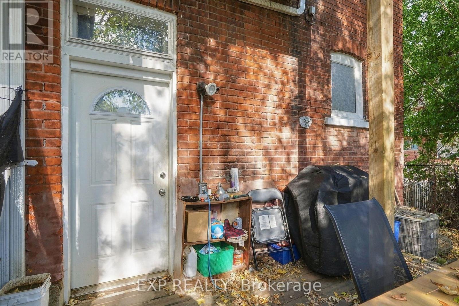 11 HART STREET - 7