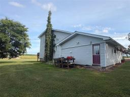 4pc Bathroom - 143113 Pr 274 Highway, Dauphin, MB R7N2T6 Photo 10