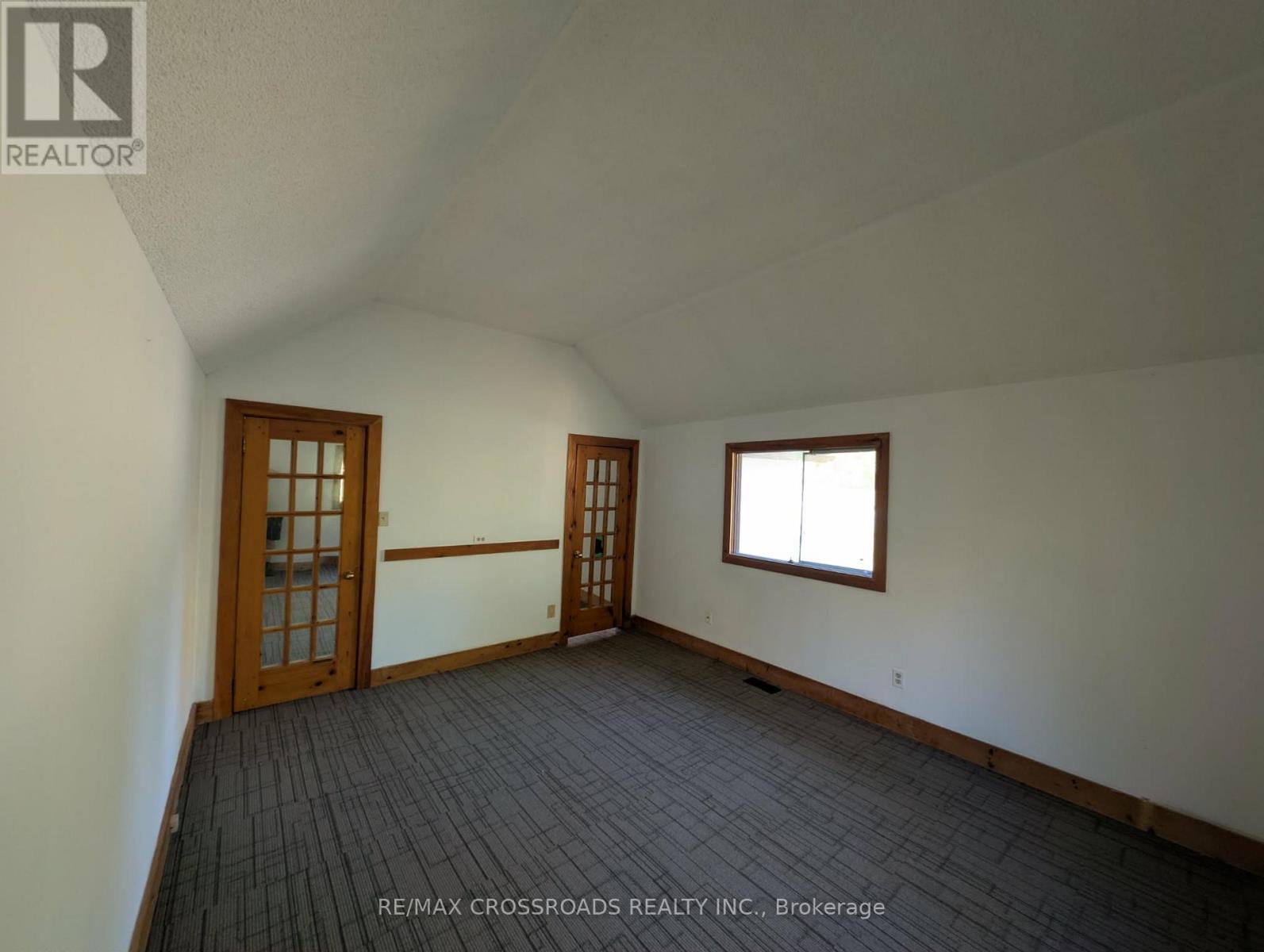 261 Lakeview Boulevard, Georgina, ON photo 11