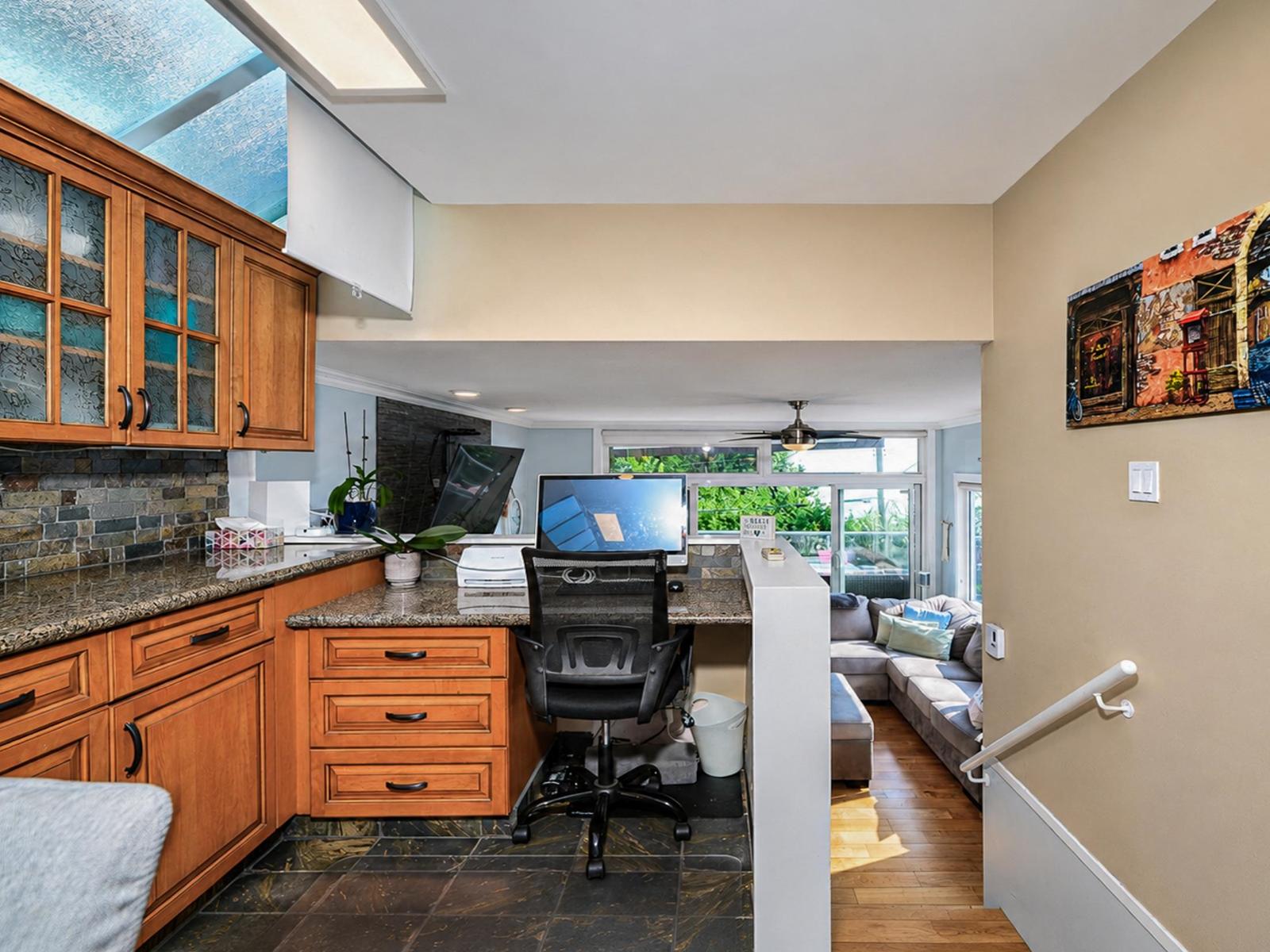 Photo of 1246 OXFORD ST STREET 17