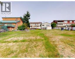 Laundry room - 4511 Fernwood Ave, Powell River, BC V8A3L4 Photo 15