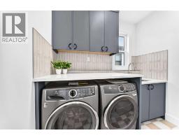 507 26 Avenue NE - photo 40