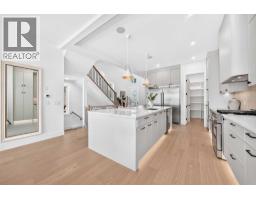507 26 Avenue NE - photo 5