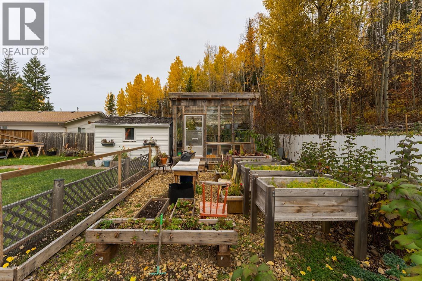 Photo 19 of 20 — 5556 LEHMAN STREET · Prince George, BC