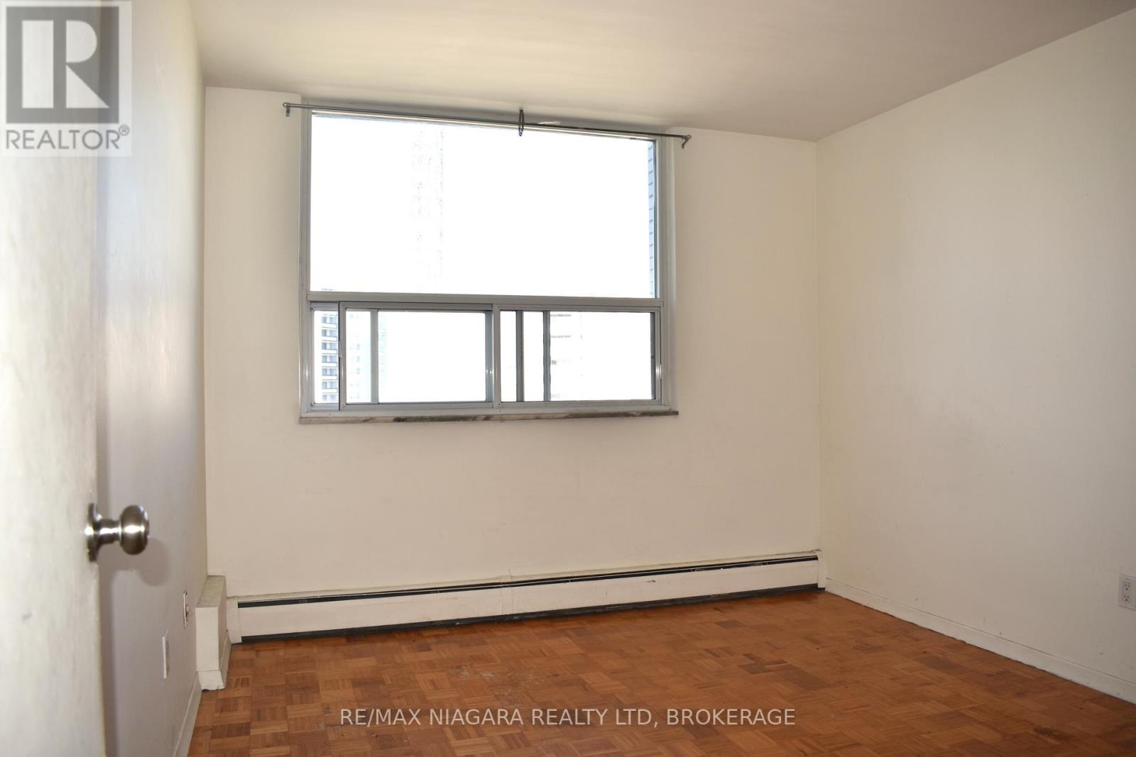 #1002 35 TOWERING HEIGHTS BOULEVARD - Image 17