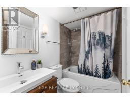 409 - 889 Bay Street, Toronto, ON M5S3K5 Photo 11