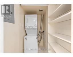 409 - 889 Bay Street, Toronto, ON M5S3K5 Photo 12