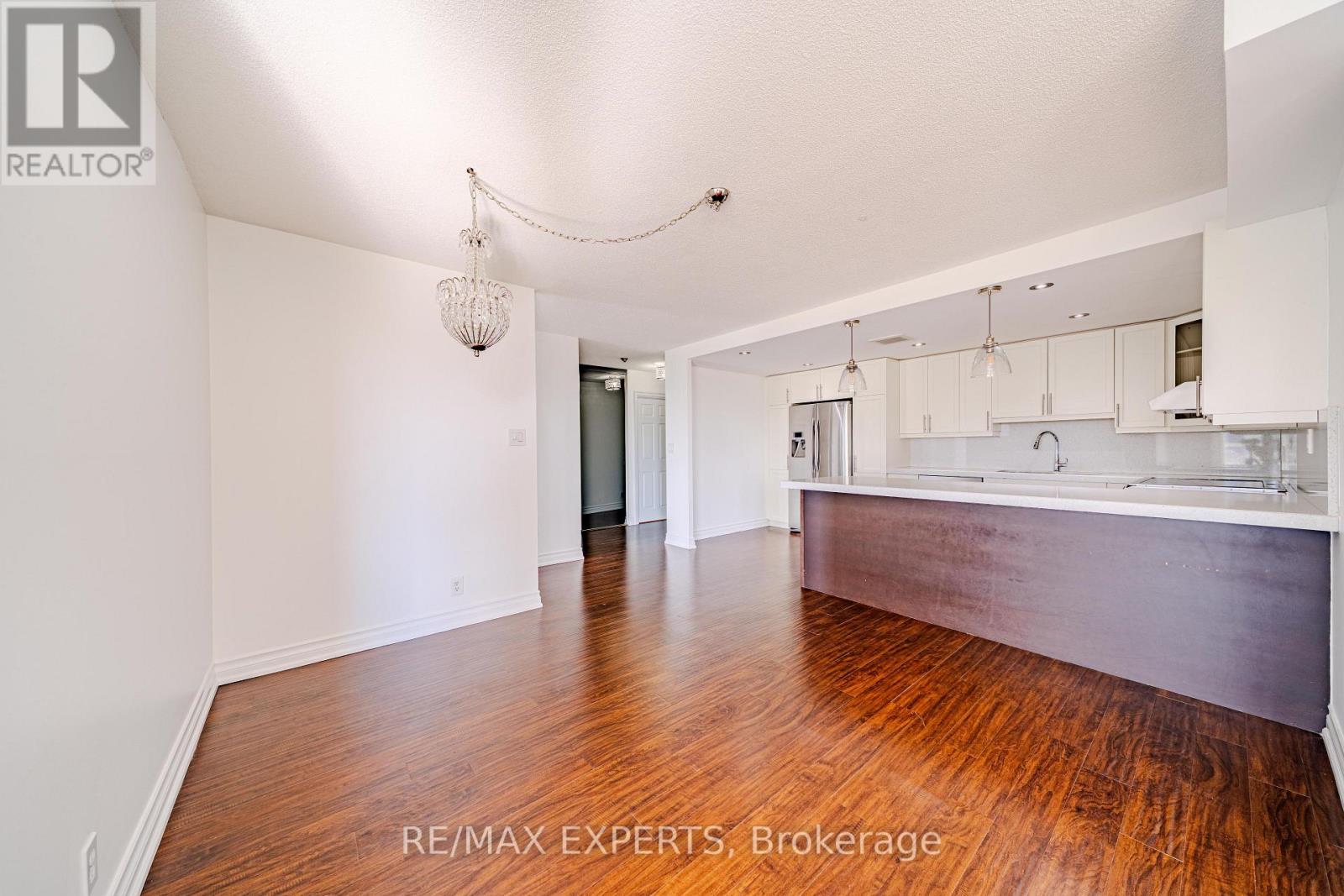 #802 215 WYNFORD DRIVE - 14