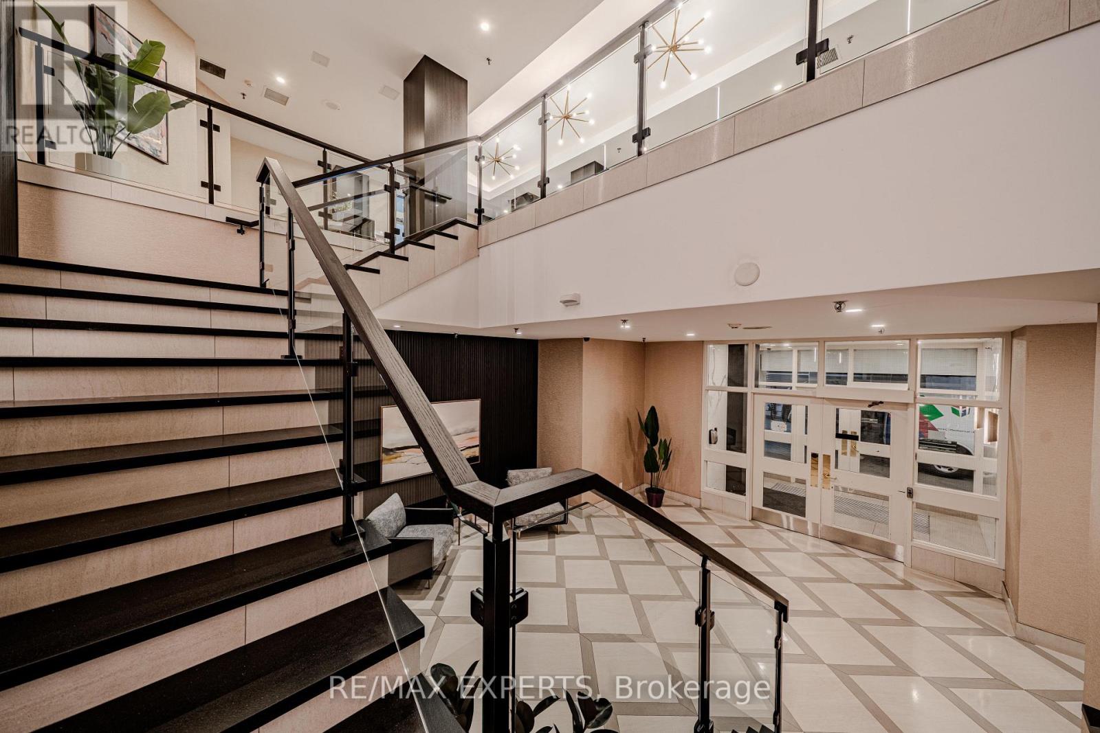 802- 215 Wynford Drive, Toronto, ON photo 4