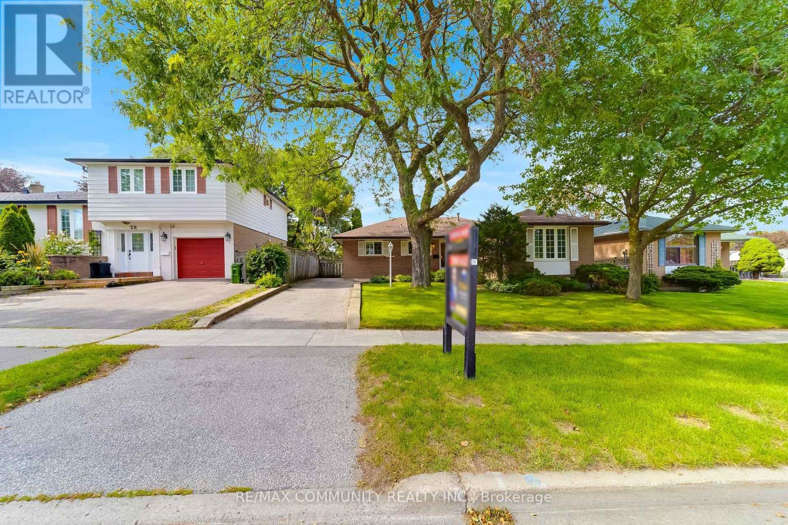 30 Bridlington Street, Toronto, ON photo 2