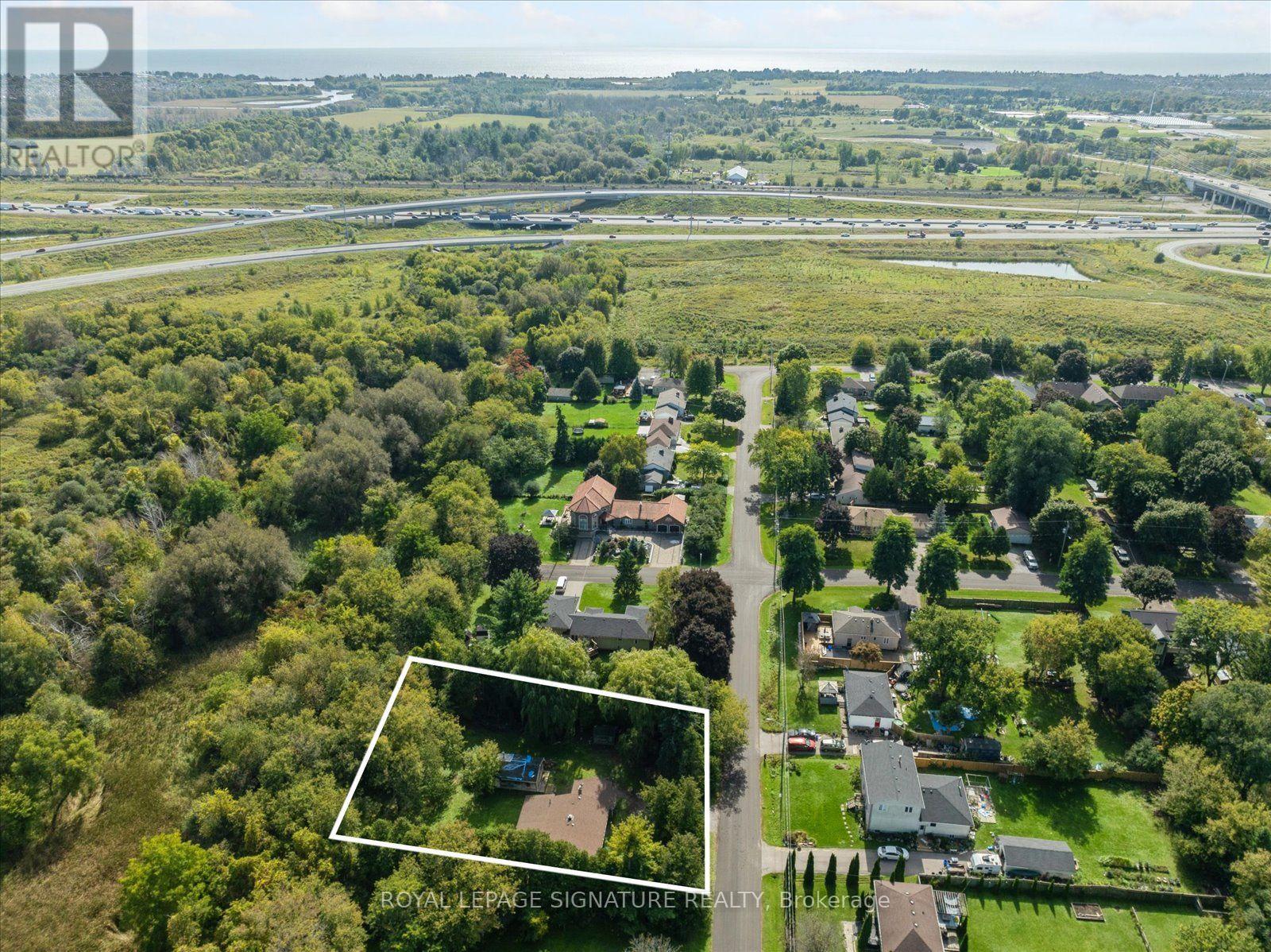 45 Queens Road, Whitby, ON photo 3