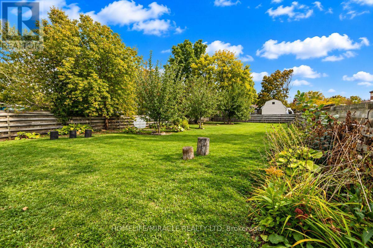 151 BAYVIEW DRIVE - 28