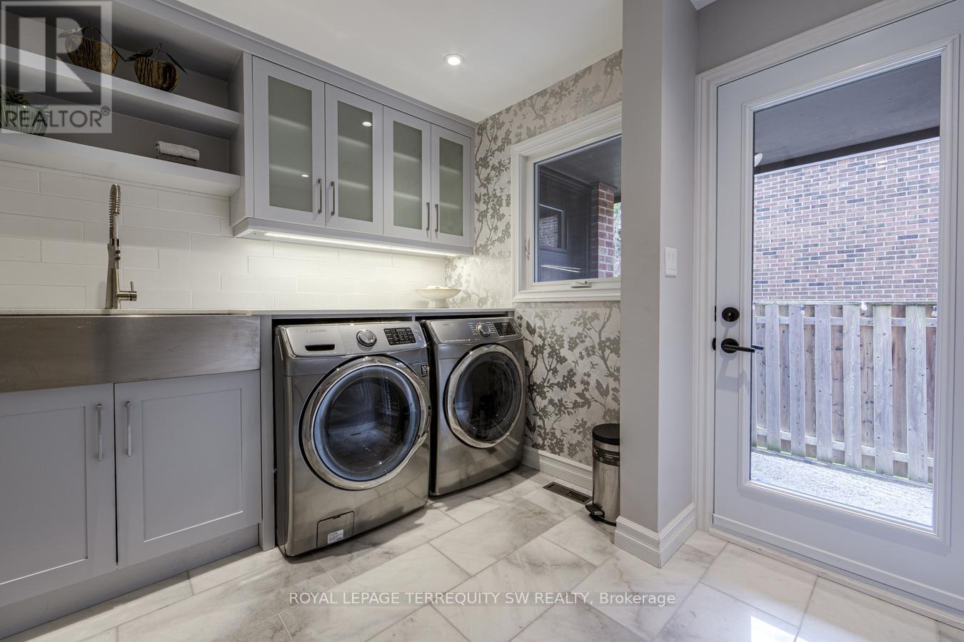 36 CAPTAIN ROLPH BOULEVARD - 19