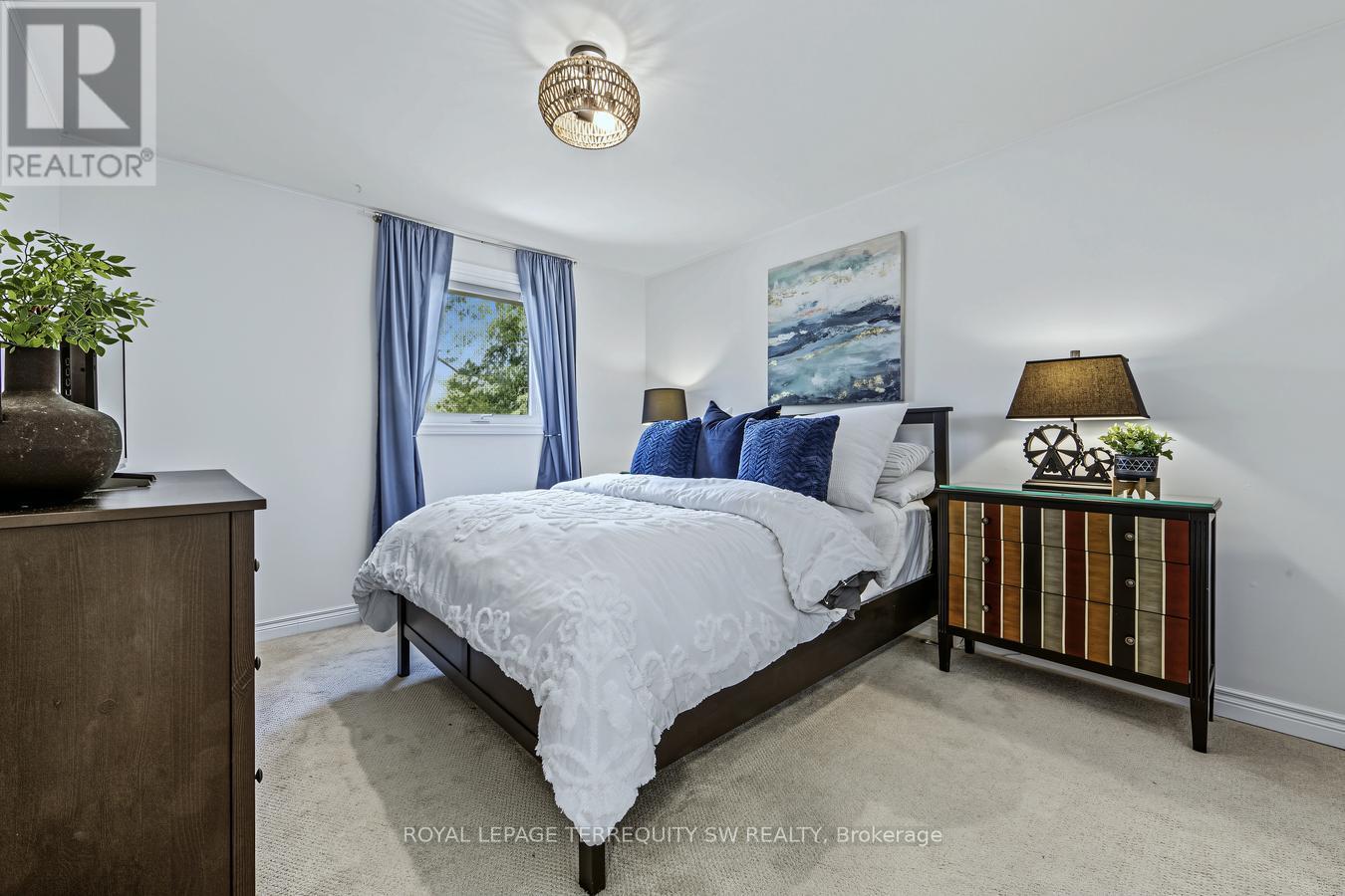 36 CAPTAIN ROLPH BOULEVARD - 30
