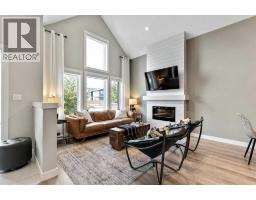 70 D'arcy Boulevard - photo 3