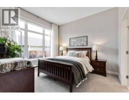 70 D'arcy Boulevard - photo 14