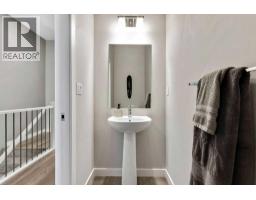 70 D'arcy Boulevard - photo 12