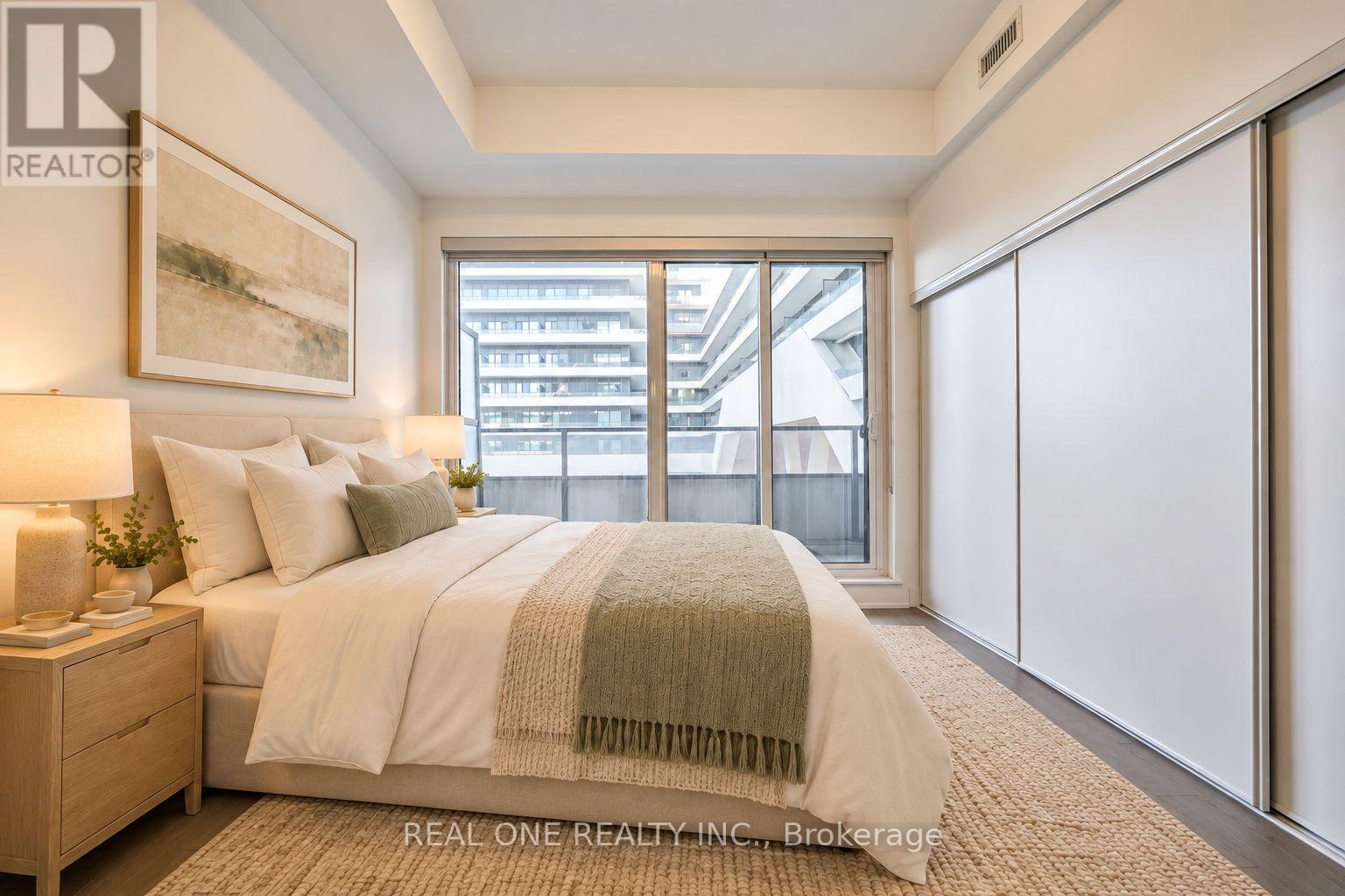 #231 30 SHORE BREEZE DRIVE - 11
