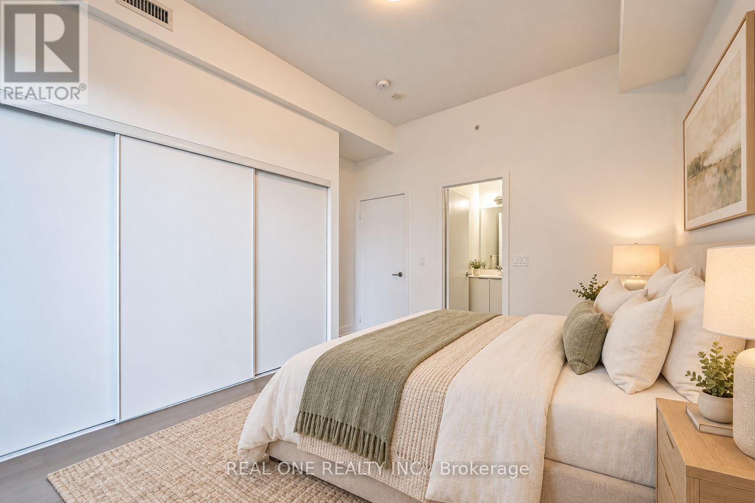 #231 30 SHORE BREEZE DRIVE - 13