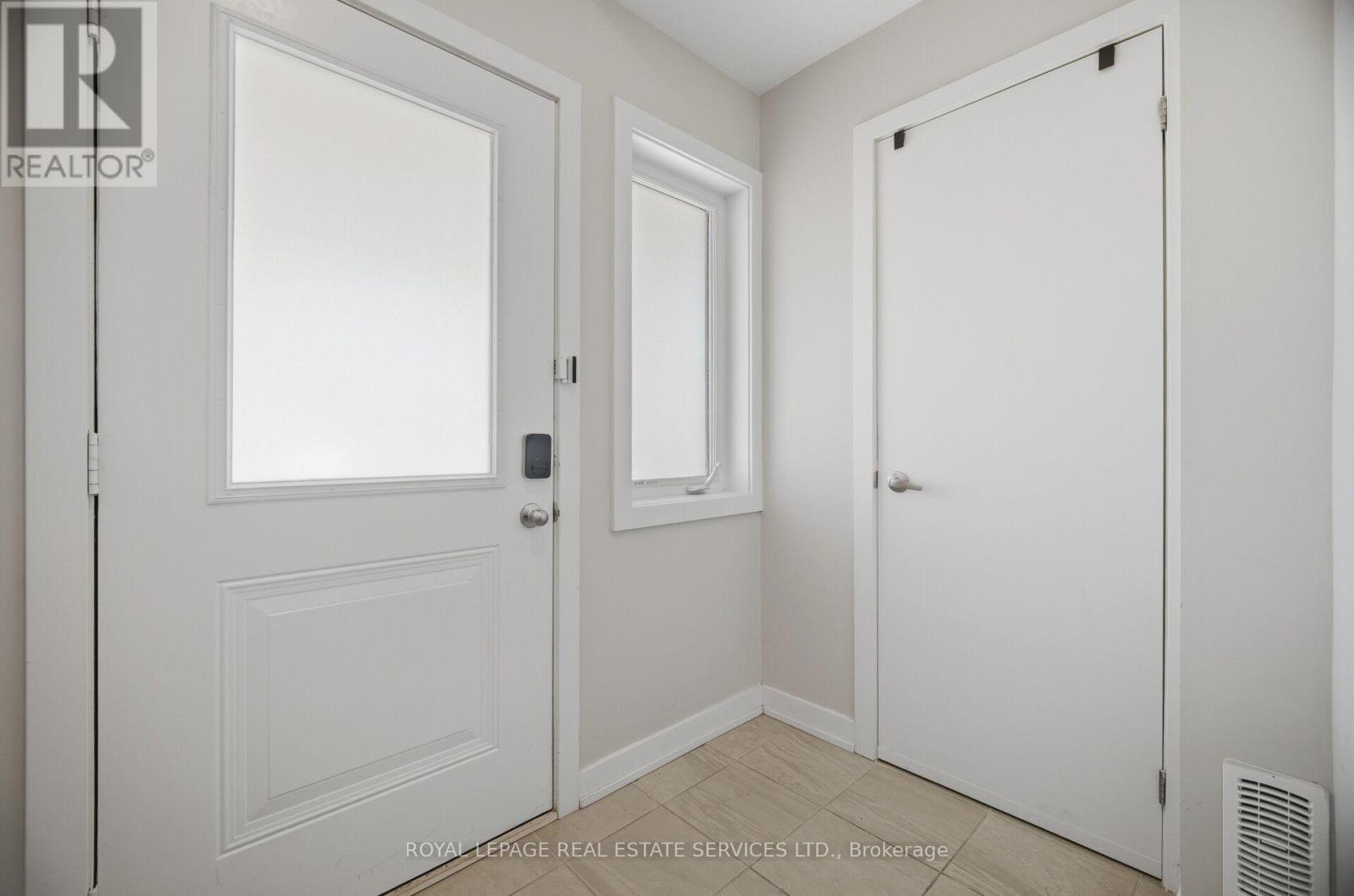 69 - 590 NORTH SERVICE ROAD, Hamilton (Stoney Creek) — photo 8