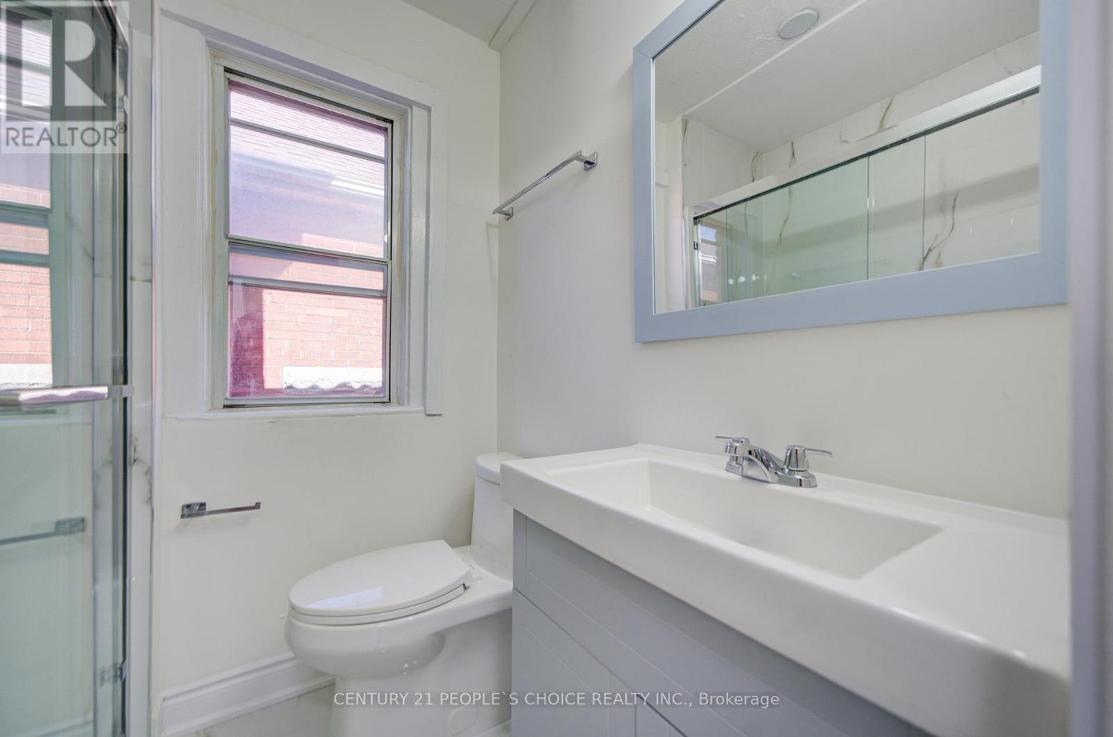 176 LONDON STREET S - 24